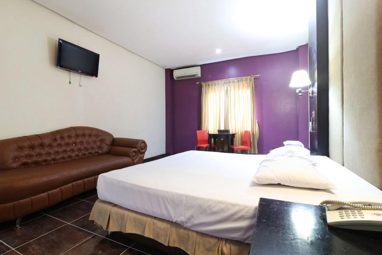 C'One Hotel Pulomas Jakarta Exteriér fotografie