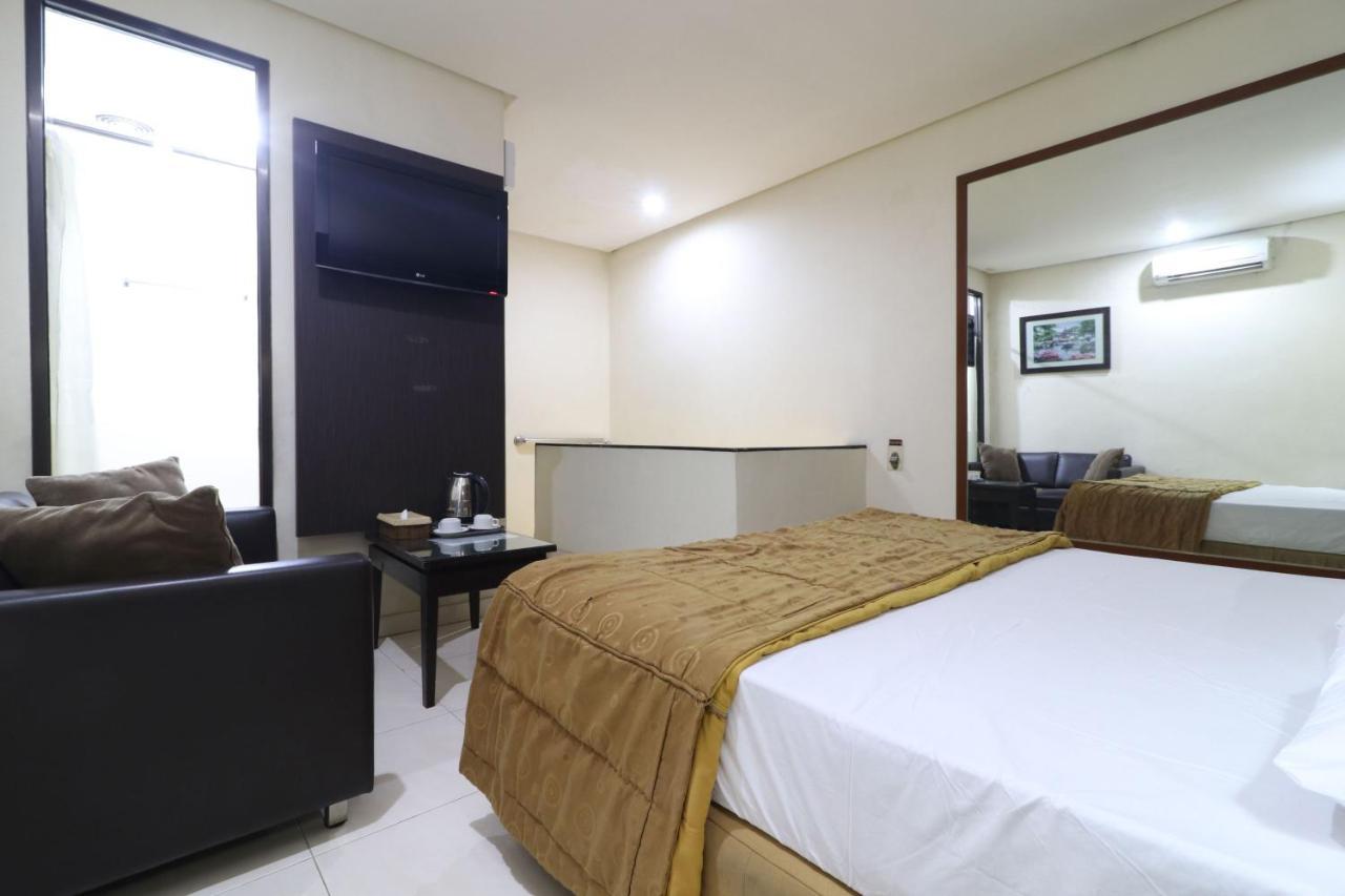 C'One Hotel Pulomas Jakarta Exteriér fotografie
