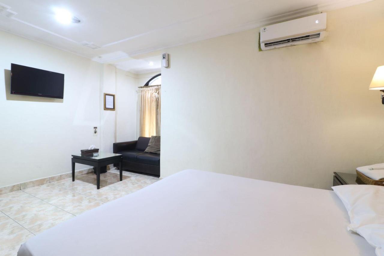 C'One Hotel Pulomas Jakarta Exteriér fotografie